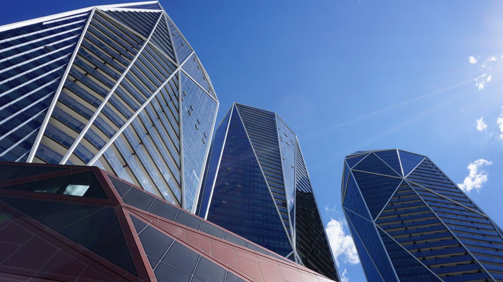 The three faceted towers of Jewel, Gold Coast